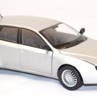 Alfa romeo 159 sw argent miniature motor max 1 43 autominiature01 com 3 
