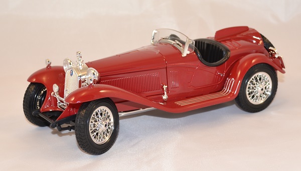 Alfa romeo 8c 2300 spider 1932 1 18 bburago www autominiature01 com 1
