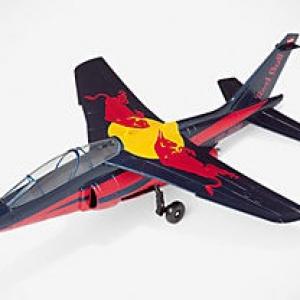 Alpha jet avion Red Bull de la Flying bulls