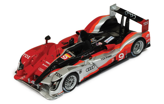 audi-r15-tdi-winner-le-mans-2010-ixo-1-43-lm2010-autominiature01-1-3.jpg