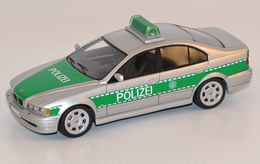 Autominiature01 com bmw 520 e39 police allemande 1 43 neo neo43298 1