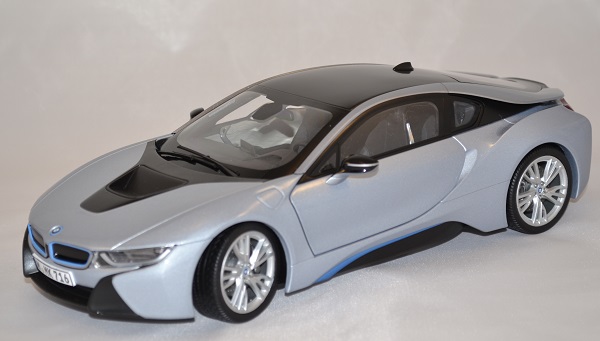 Bmw i8 paragon 1 18 97081 autominiature01 com 1