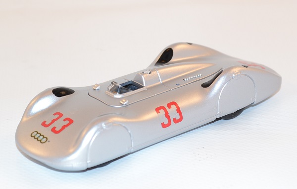 brumm-1-43-auto-union-type-c-streamliner-33-de-1937-autominiature01-com-7-2.jpg