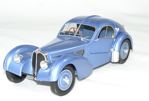 Bugatti atlantic 1937 type 57 sc bleu 1 18 solido autominiature01 1