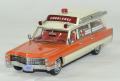 Cadillac S&S blanc / orange ambulance 1966