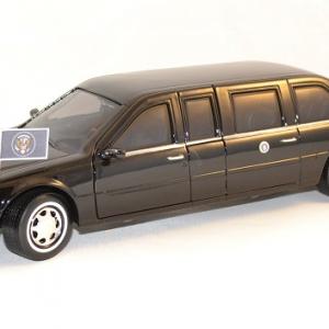 Cadillac Deville Limousine président G. W. Bush 2001