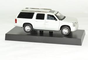 Cadillac escalade esv 2004 gris 1 43 signature autominiature01 3 
