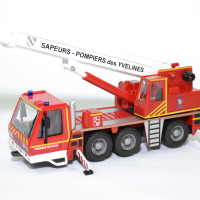 Camio grue sapeurs pompiers yvelines 78 bburago bur32010 autominiature01 1 