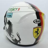 Casque 1 2 vettel ferrari 2018 mini helmet autominiature01 4292778 2 