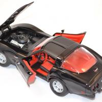 Chevrolet corvette 1979 noire miniature motor max 1 43 autominiature01 com 3 