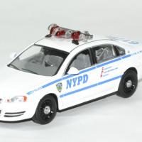 Chevrolet impala police blue bloods 1 43 greenlight autominiature01 1 