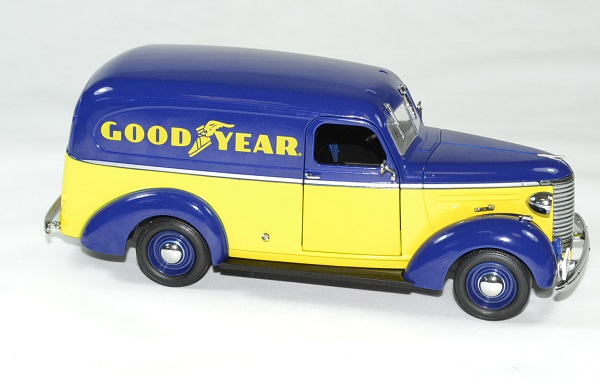 Chevrolet panel truck 1939 good year greenlight 1 24 autominiature01 3 