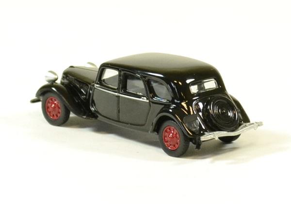 Citroen 15 6 noir 1939 norev 1 64 autominiature01 2 