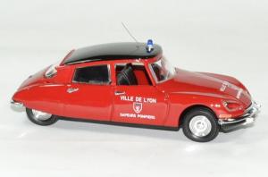 Citroen ds 19 pompiers lyon 1956 rio 1 43 autominiature01 3 