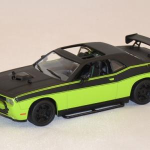 Dodge Challenger srt-8 2014 Letty fast and furious 7 greenlight 1/43