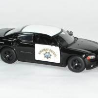 Dodge charger interceptor 1 43 police greenlight autominiature01 3 