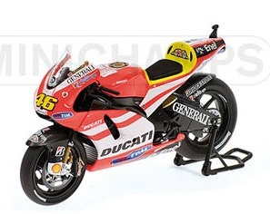 ducati-rossi-motogp-2011-1-12-minichamps-46-122110046-autominiature01-com-2.jpg