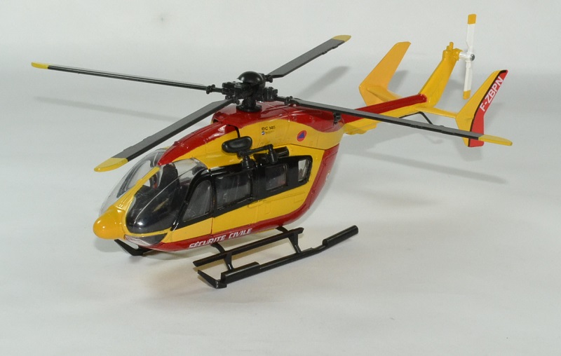 Eurocoptere ec145 securite civile 1 43 new ray autominiature01 1