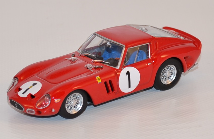 Brumm 1:43  voitures miniature