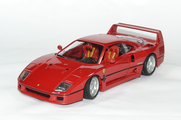 Ferrari F40 rouge serie Premium 1/18 Bburago bur16601