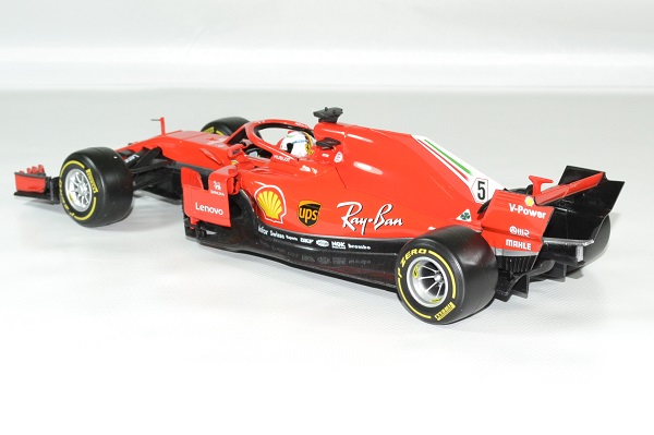 Ferrari f1 sf71 vettel 2018 1 18 bburago autominiature01 2 