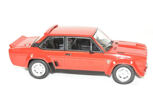 Fiat 131 abarth 1981 rouge ixo autominiature01 3