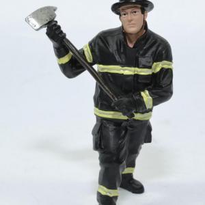 Figurine Pompier américain avec hache