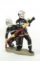 Figurines 2 Sapeurs Pompiers avec lance incendie LDV jet vers le haut