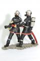 Figurines 2 Sapeurs Pompiers avec lance incendie LDV jet horizontal