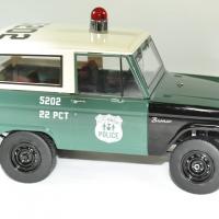 Ford bronco police 1967 nypd 1 18 greenlight autominiature01 3 