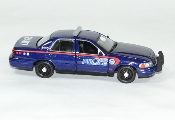 Ford crown victoria police walking dead 1 43 greenlight autominiature01 3 