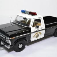 Ford f100 pick up police autoroute 1 18 1975 greenlight 13550 autominiature01 1 