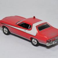 Ford gran torino 1976 starsky hutch salie 1 64 greenlight 44855 autominiature01 2 