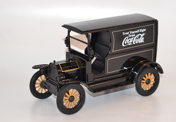 Ford model t 1913 noir coca cola 449104 1 24 autominiature01 com 1 