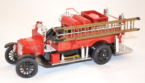 Ford model t pompier 1926 signature miniature auto 1 43 autominiature01 com 1