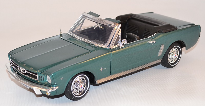 Ford mustang cabriolet 1964 motor max 1 18 autominiature01 com mom73145mg 1