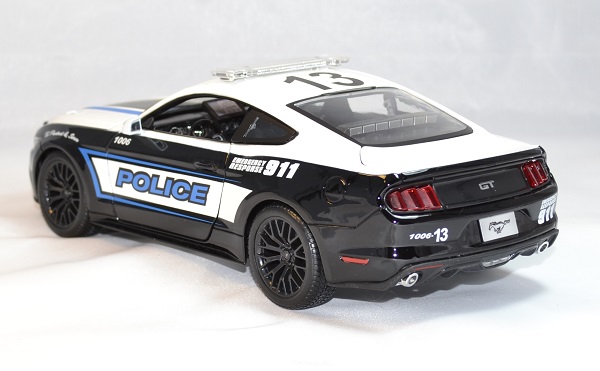 Ford mustnag gt police 2015 maisto 1 18 autominiature01 2 
