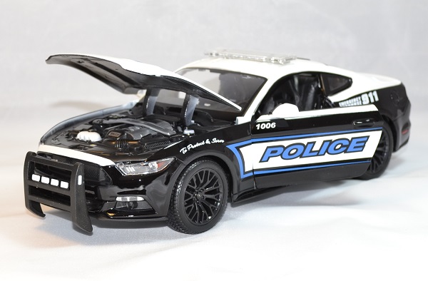 Ford mustnag gt police 2015 maisto 1 18 autominiature01 3 