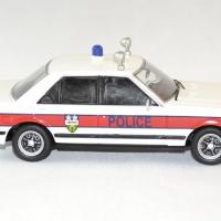 Ford vanguard granada mk2 1 43 police autominiature01 3 