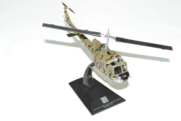 Helicoptere bell uh18 huey 1964 vietnam 1 72 solido autominiature01 3 