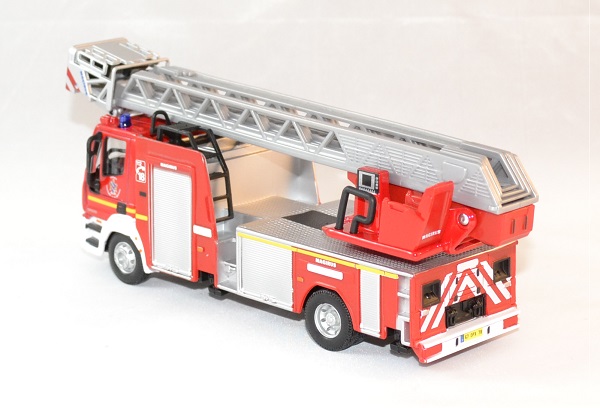 Iveco - 150E28 Magirus Pompiers - Burago - 1/50 - Autos Miniatures