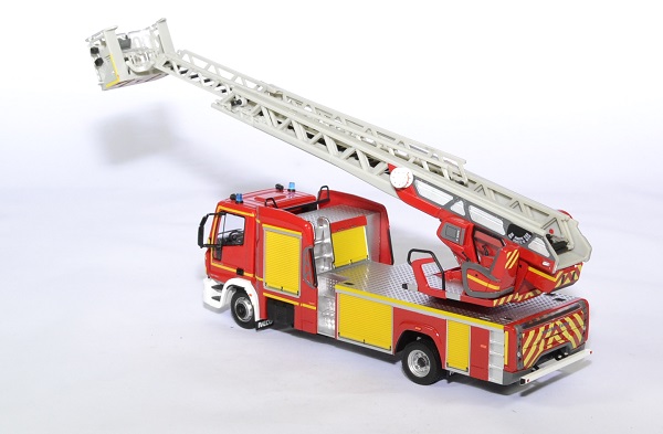 Iveco magirus echelle m32ttl euro 6 pompier eligor autominiature011 43 3
