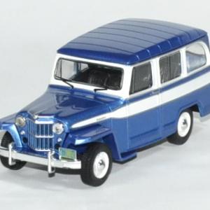 Jeep willys Station Wagon bleu-blanc de 1960