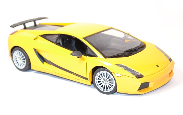 Lamborghini gallardo superleggera miniature motor max 1 43 autominiature01 3 