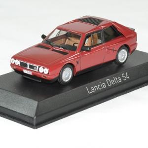 Lancia delta S4 rouge 1985