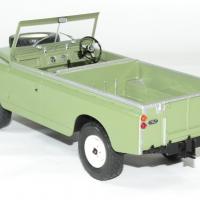 Land rover 109 serie 2 mcg 1 18 autominiature01 2 