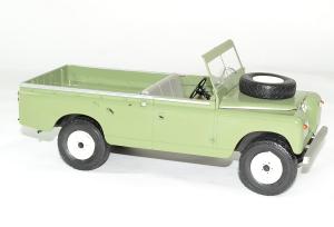Land rover 109 serie 2 mcg 1 18 autominiature01 3 