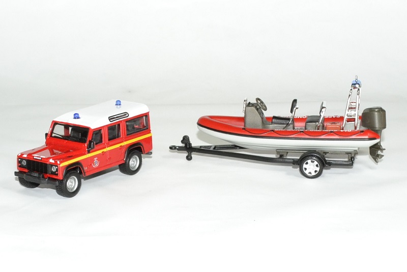 Land rover bateau zodiac pompier 1 43 bburago autominiature01 1