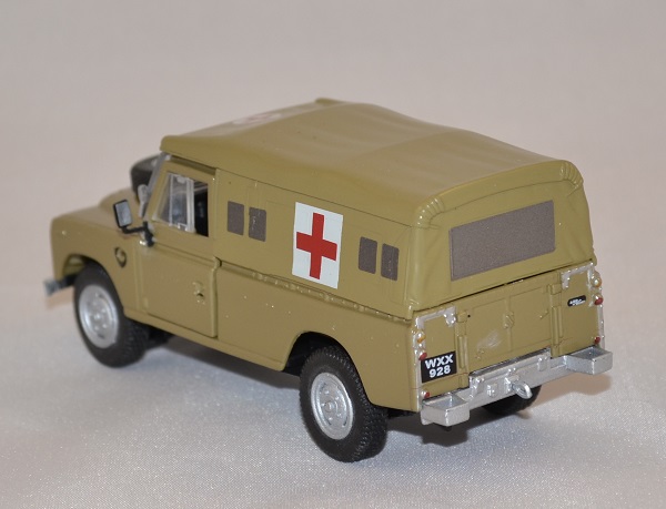 Cararama 1:43 Land Rover Ambulance sans Boîte Maquette Séries 2a 3 Lwb 109 Armée Oxford 