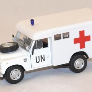 Land Rover serie 3 United Nations ambulance oxford 1/43